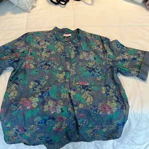 NWT - floral water color gap short sleeved denim shirt